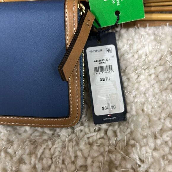 Tommy Hilfiger Julia Solid Nylon Zip Wallet - Charcoal Blue - Picture 4 of 4